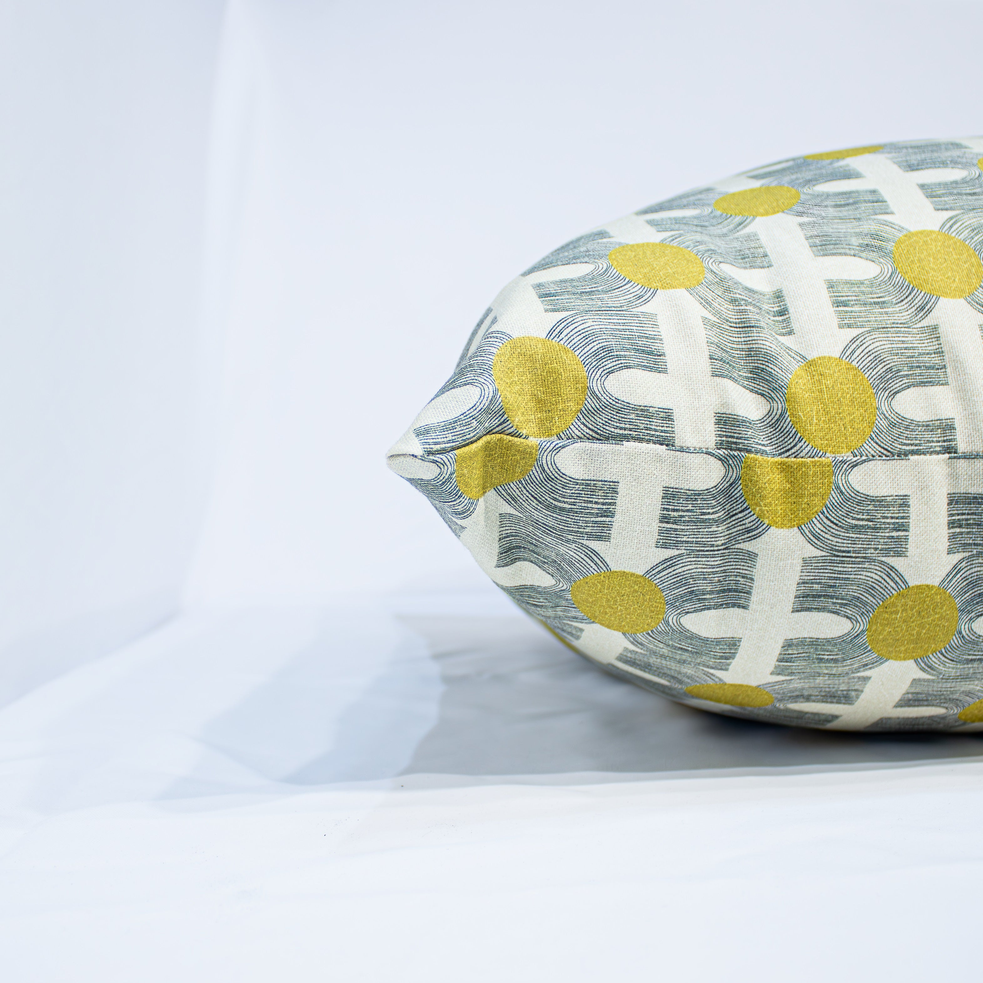 Linton Sulphur (60X60)