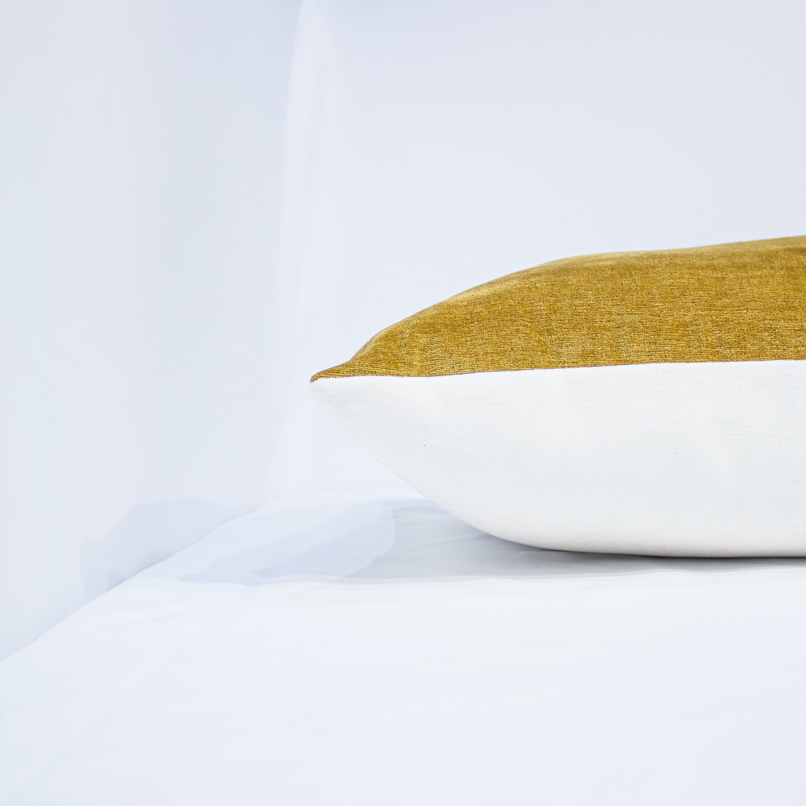 Moretti Pristine Front Gold